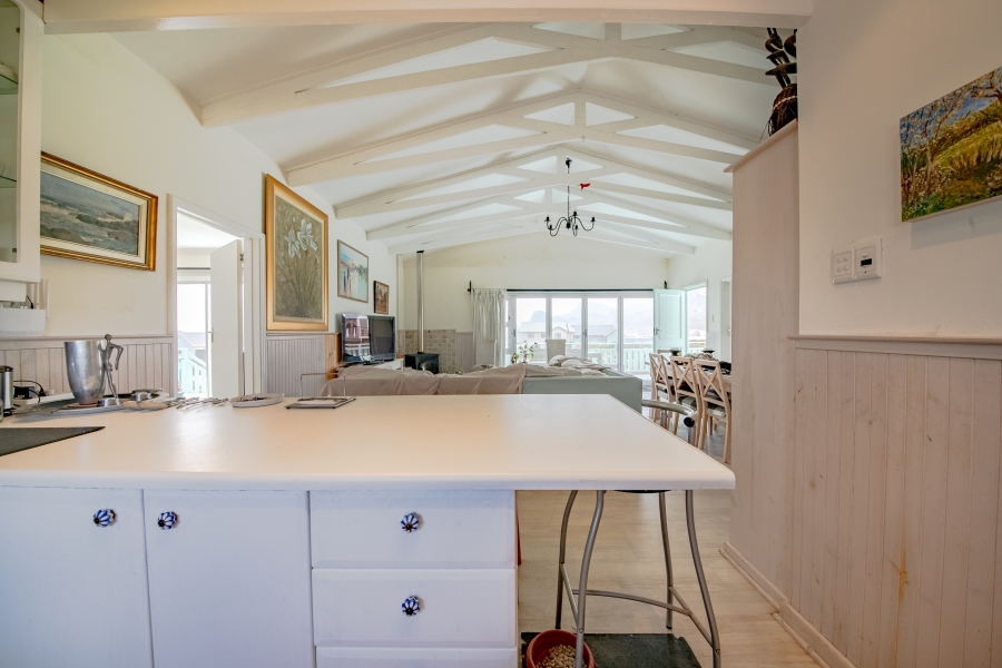 4 Bedroom Property for Sale in Pringle Bay Western Cape